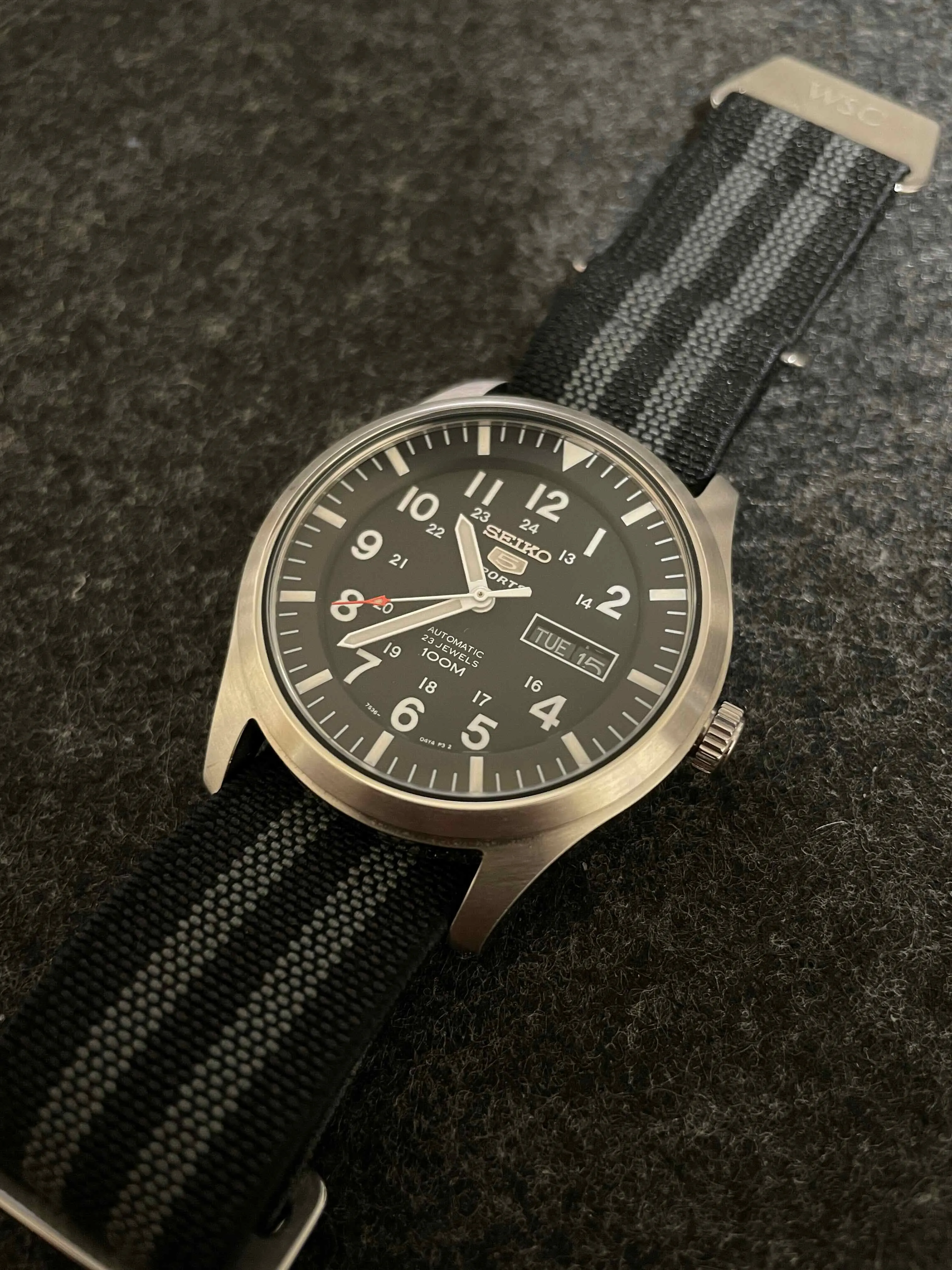 Seiko 5 SNZG13K1